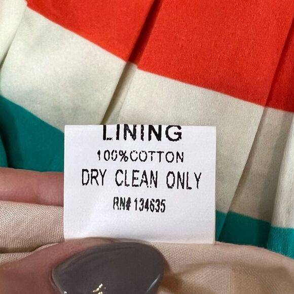 Minuet striped dress with pockets. Removable/adjustable straps. Size small - Picture 7 of 7